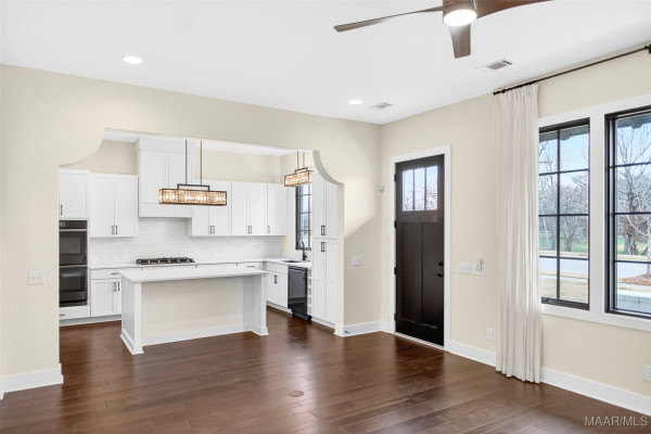 8220 Marylebone High Street