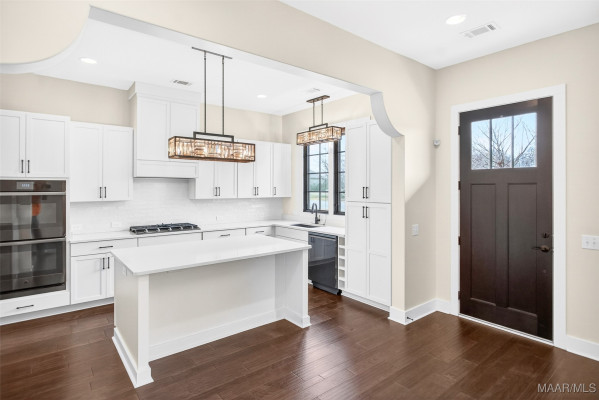 8220 Marylebone High Street