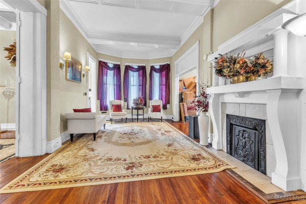 1802 Madison Avenue