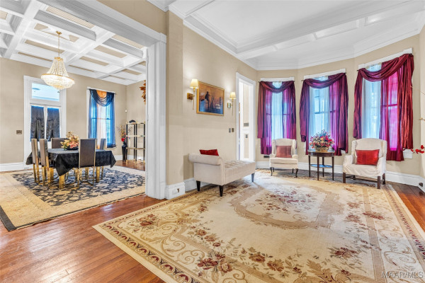 1802 Madison Avenue