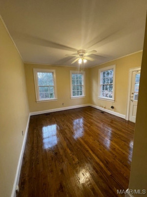 3418 Wellington Road