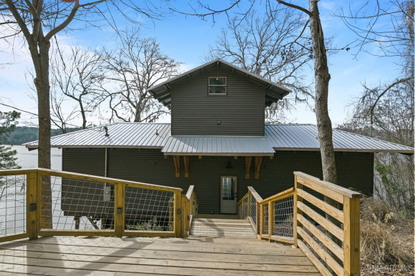 180 GRAYS FERRY Road