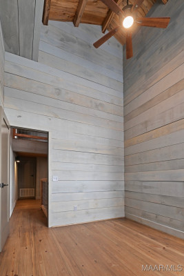 180 GRAYS FERRY Road