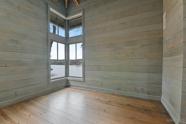 180 GRAYS FERRY Road