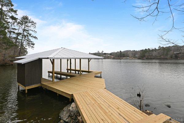 180 GRAYS FERRY Road