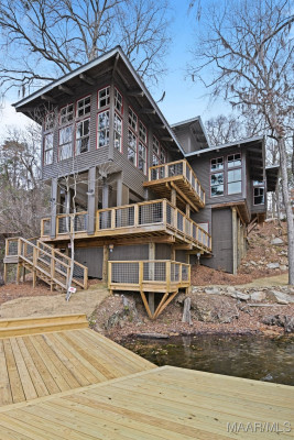 180 GRAYS FERRY Road