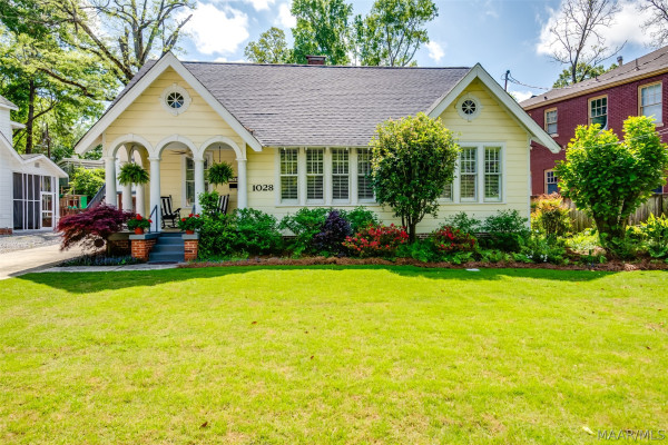 1028 Magnolia Curve