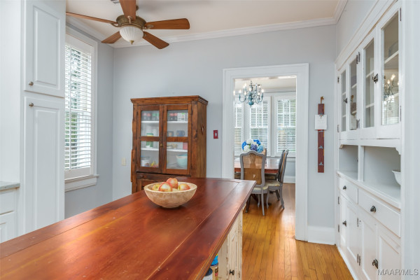 1028 Magnolia Curve