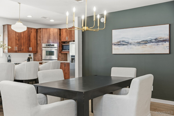 838 Williamsburg Drive