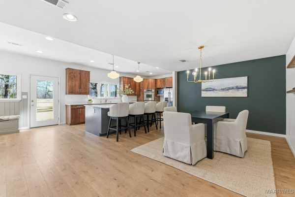 838 Williamsburg Drive