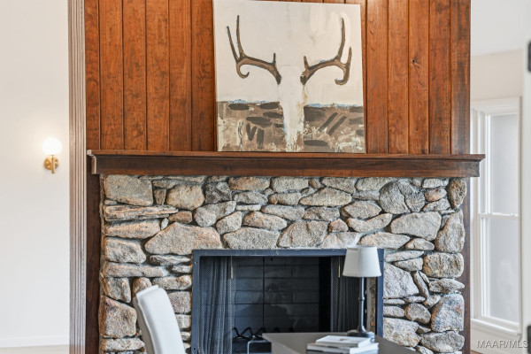 838 Williamsburg Drive