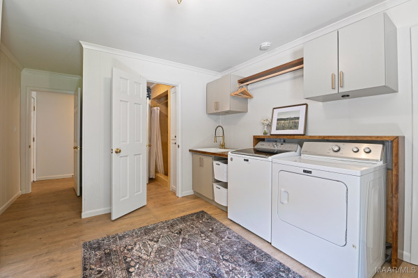 838 Williamsburg Drive