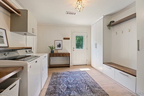 838 Williamsburg Drive