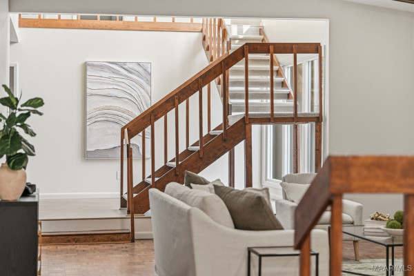 838 Williamsburg Drive