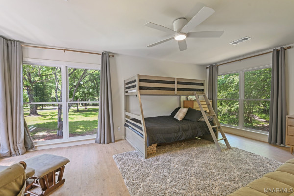 838 Williamsburg Drive