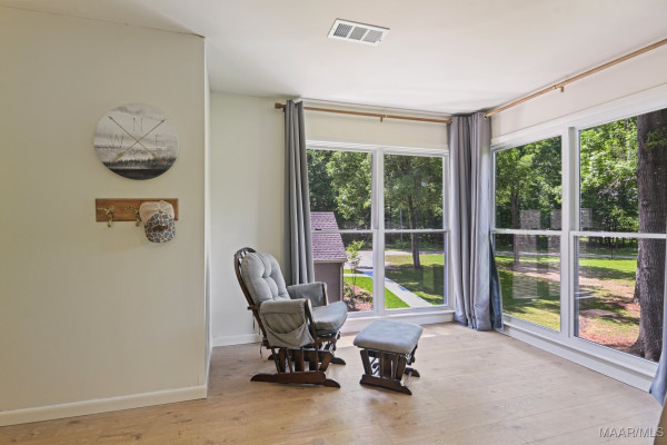 838 Williamsburg Drive