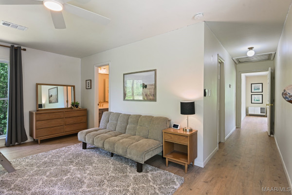 838 Williamsburg Drive