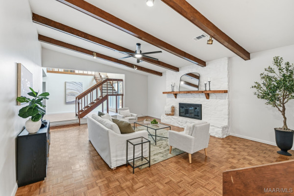 838 Williamsburg Drive