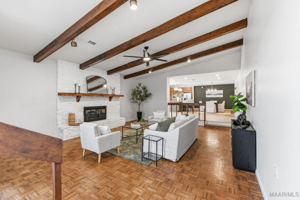 838 Williamsburg Drive