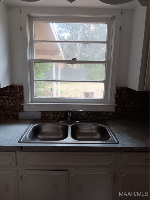 3338 Biltmore Avenue