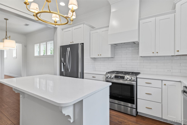 5030 Lower James Street