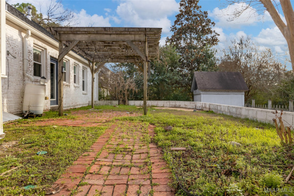 3640 NARROW LANE Road