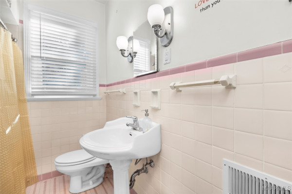 3640 NARROW LANE Road