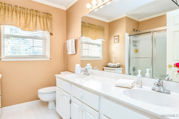 8113 Lichfield Court