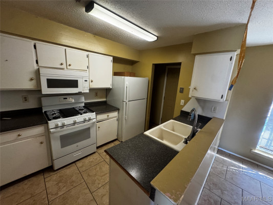 127 BRIARBROOK Drive