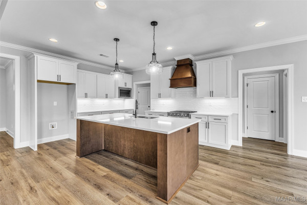 200 Plantation Oaks Boulevard