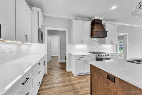 200 Plantation Oaks Boulevard