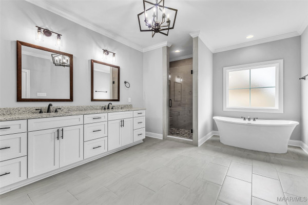 200 Plantation Oaks Boulevard