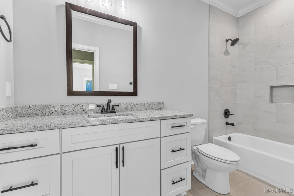 200 Plantation Oaks Boulevard