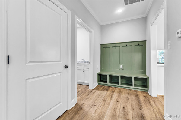 200 Plantation Oaks Boulevard