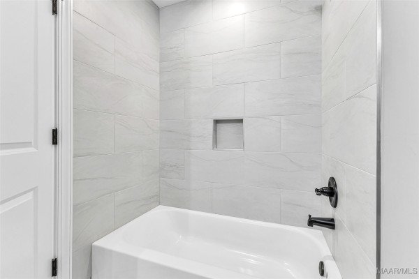 200 Plantation Oaks Boulevard