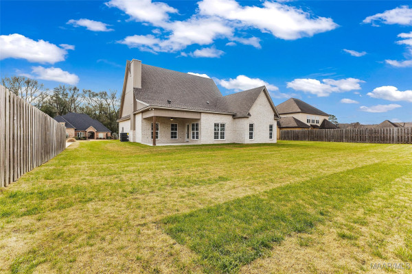 200 Plantation Oaks Boulevard