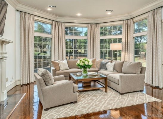 9861 WYNCREST Circle