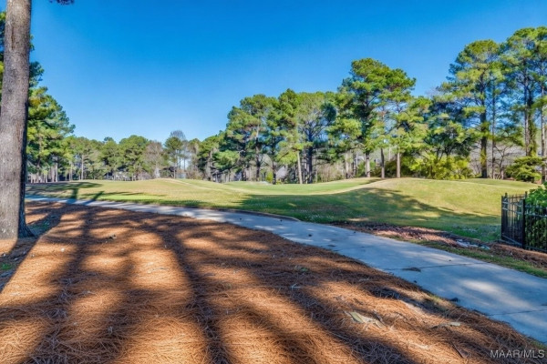 9861 WYNCREST Circle