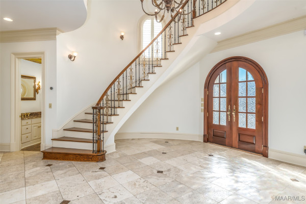 9861 WYNCREST Circle