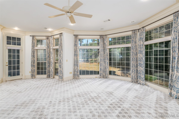 9861 WYNCREST Circle