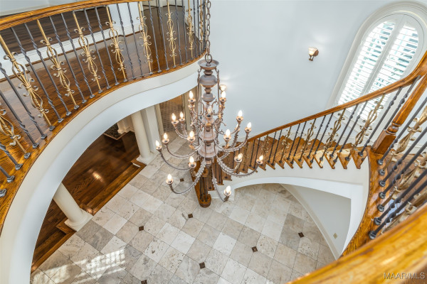 9861 WYNCREST Circle