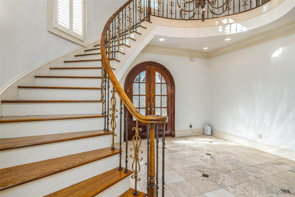 9861 WYNCREST Circle