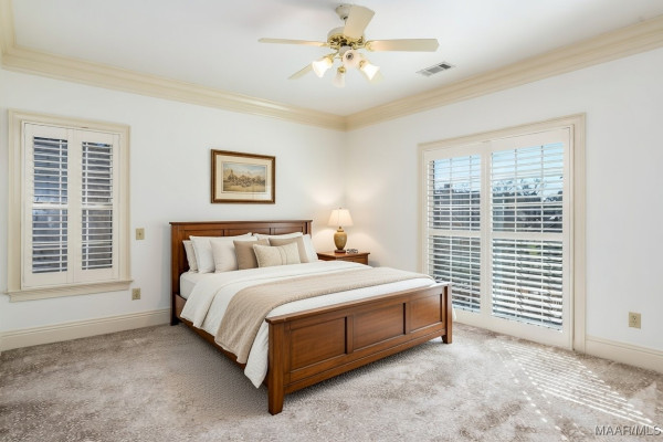 9861 WYNCREST Circle