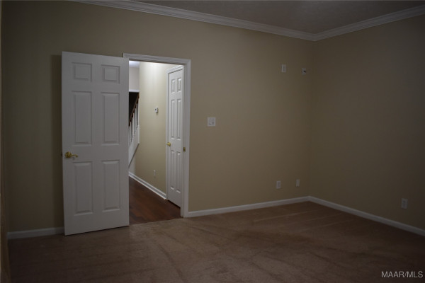 6419 MERRITT Court