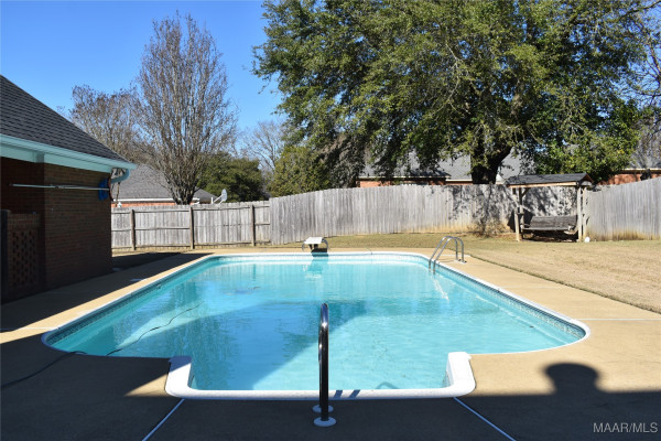 6419 MERRITT Court