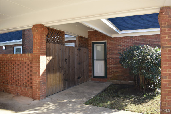 6419 MERRITT Court