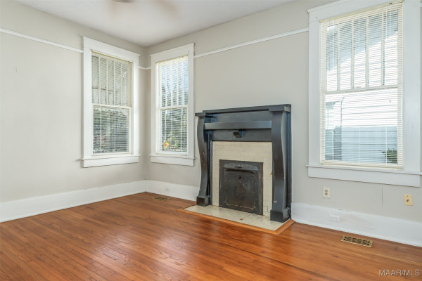 951 CLOVERDALE Road