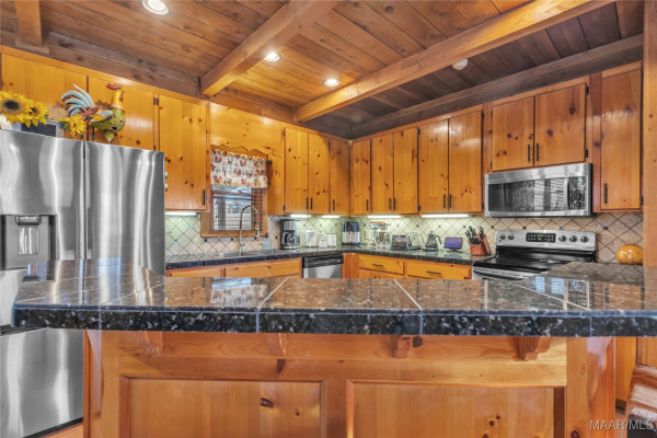 937 Ridgeland Farms Road