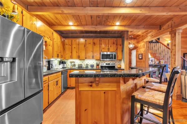 937 Ridgeland Farms Road