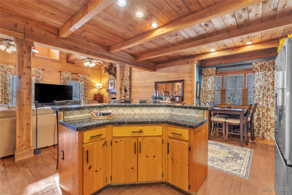 937 Ridgeland Farms Road